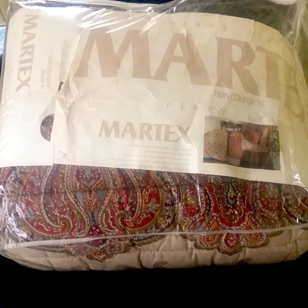 Twin Comforter Martex by Perry Ellis